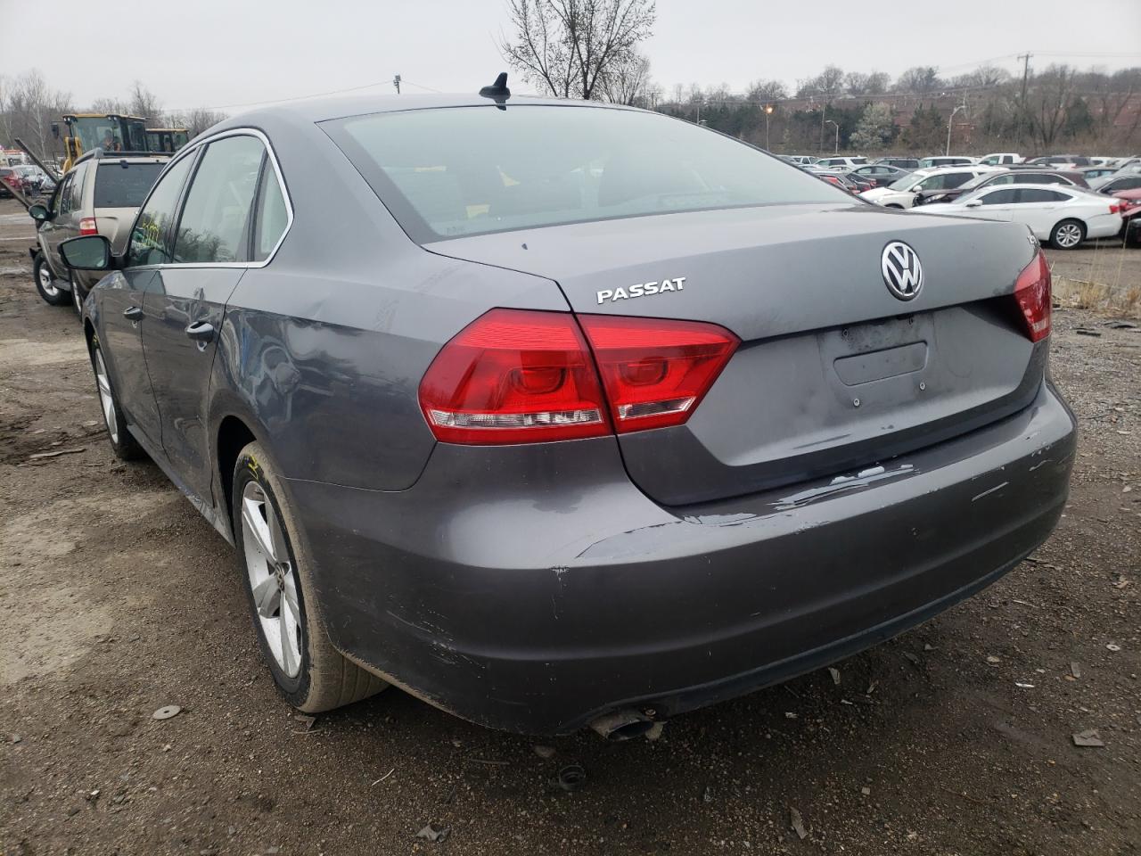 Photo 3 from auction – 2015 VOLKSWAGEN PASSAT S with VIN 1VWAT7A32FC119508