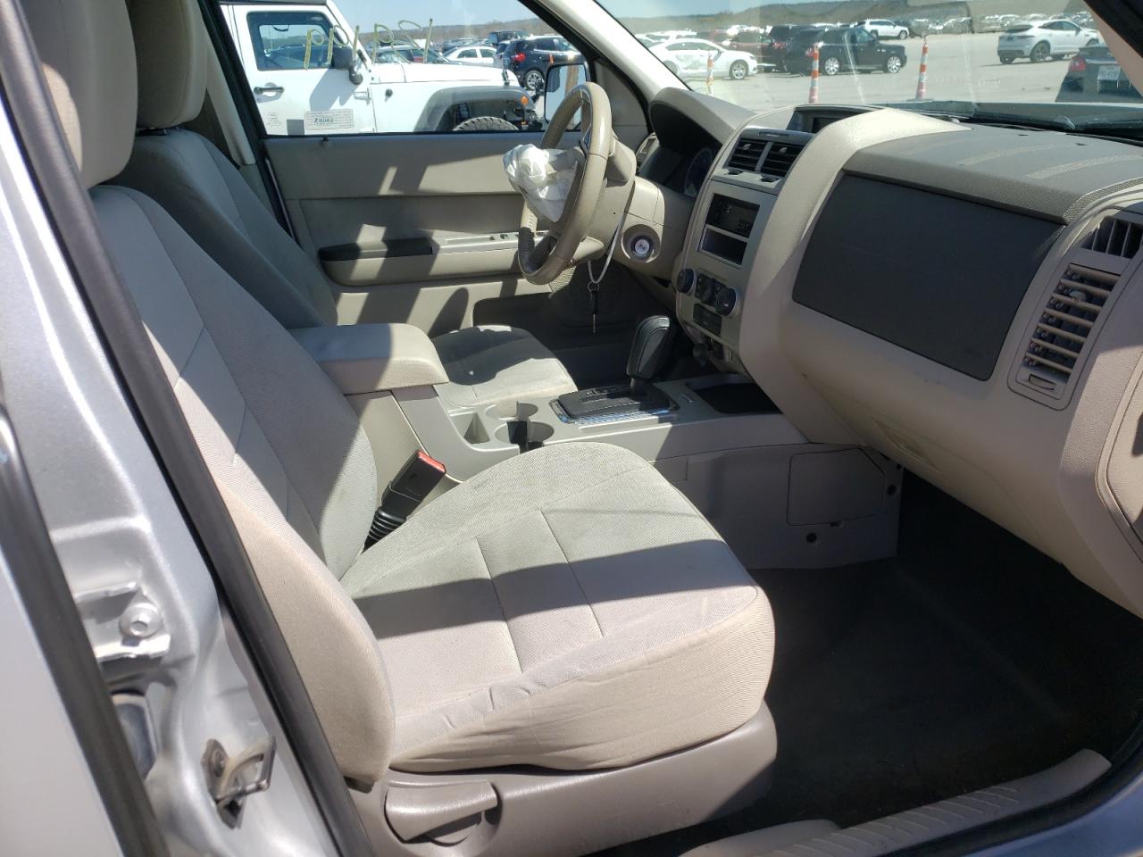 Photo 5 from auction – 2012 FORD ESCAPE XLT with VIN 1FMCU0DGXCKB66037