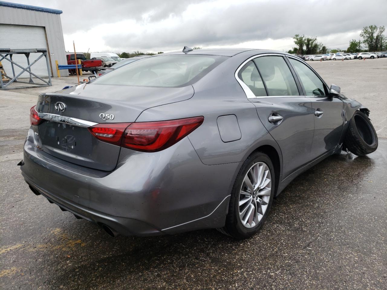 Photo 4 from auction – 2018 INFINITI Q50 LUXE with VIN JN1EV7AR5JM437745