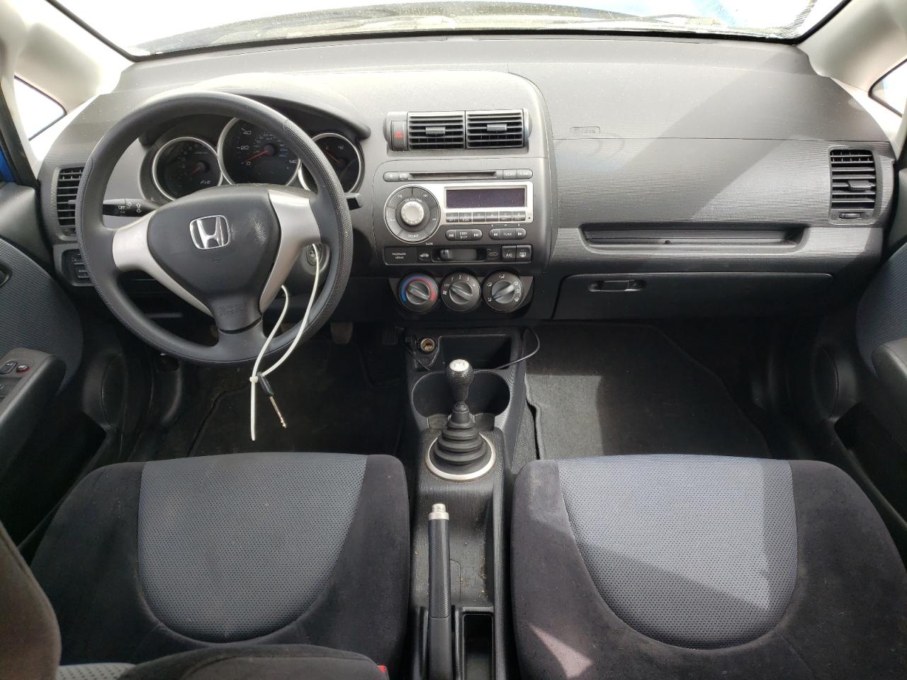 Photo 9 from auction – 2007 HONDA FIT with VIN JHMGD37407S004561