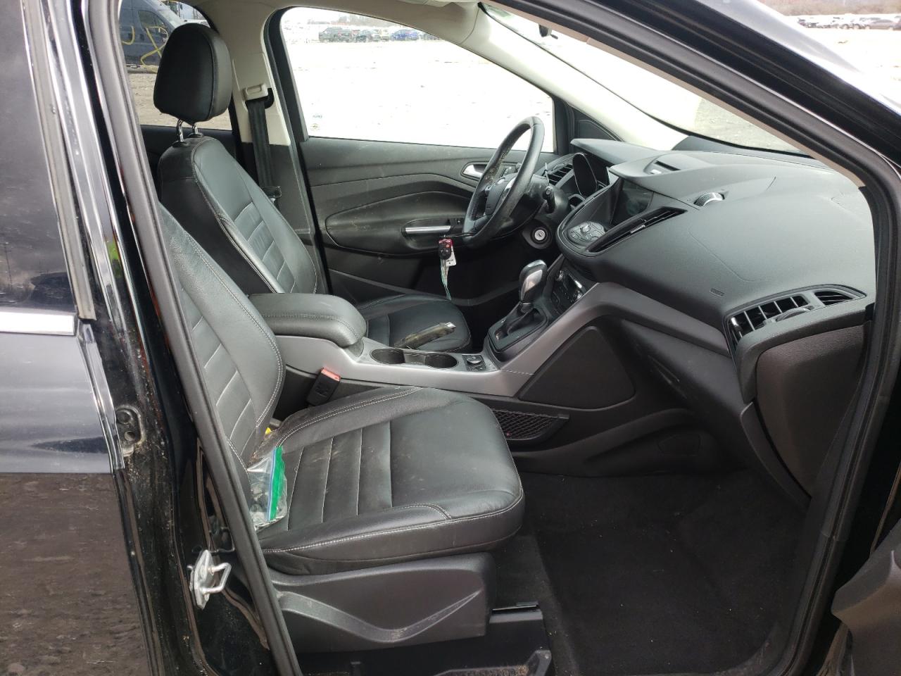 Photo 5 from auction – 2016 FORD ESCAPE SE with VIN 1FMCU0GXXGUB70059