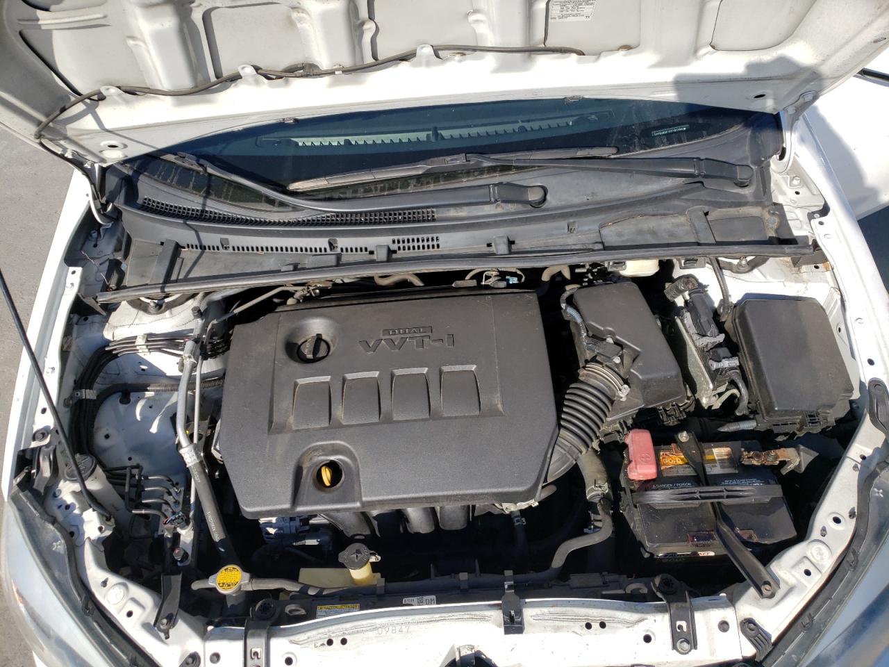 Photo 7 from auction – 2015 TOYOTA COROLLA L with VIN 5YFBURHE1FP185398