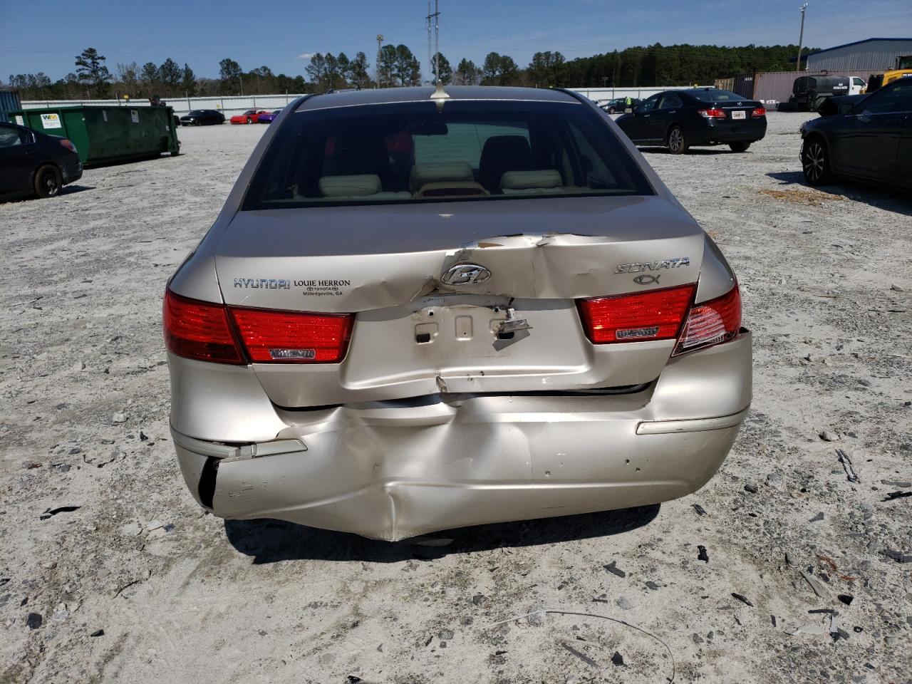 Photo 9 from auction – 2010 HYUNDAI SONATA GLS with VIN 5NPET4AC9AH657705