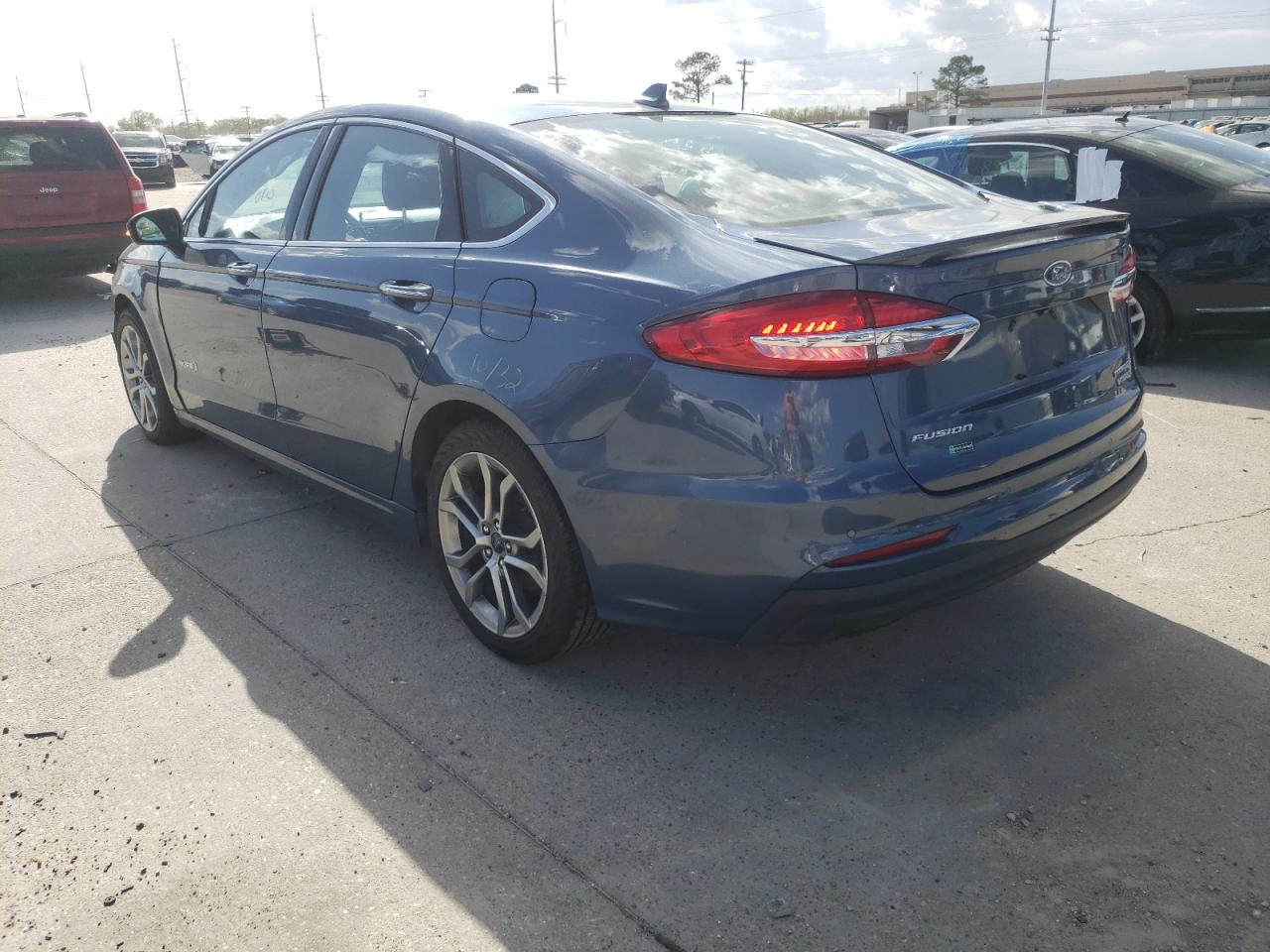 Photo 3 from auction – 2019 FORD FUSION TIT with VIN 3FA6P0RU3KR105216