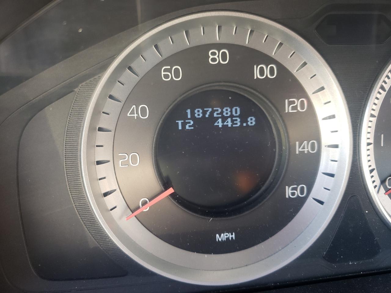 Photo 8 from auction – 2012 VOLVO S60 T5 with VIN YV1622FSXC2035513