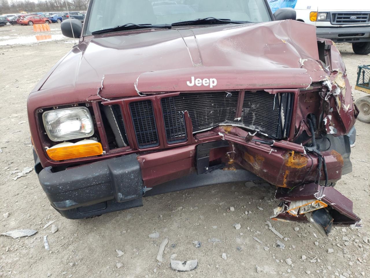 Photo 9 from auction – 2001 JEEP CHEROKEE S with VIN 1J4FF48S11L613387