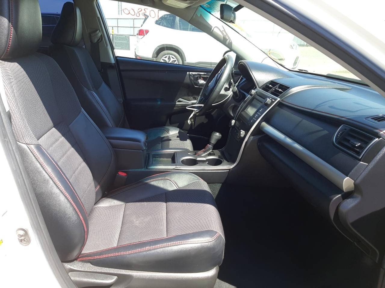 Photo 5 from auction – 2016 TOYOTA CAMRY LE with VIN 4T1BF1FK8GU153665