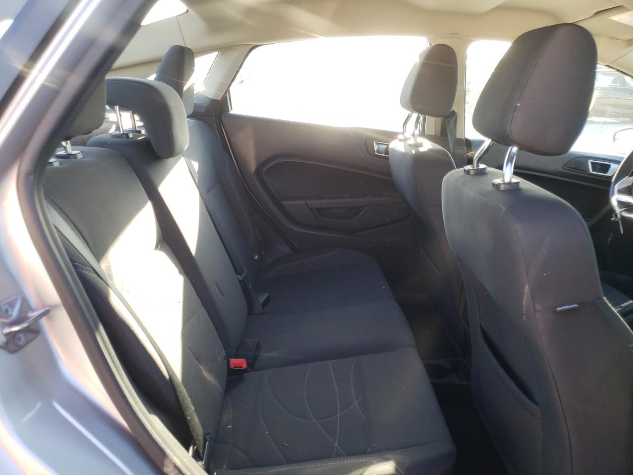 Photo 6 from auction – 2016 FORD FIESTA SE with VIN 3FADP4BJ8GM165477