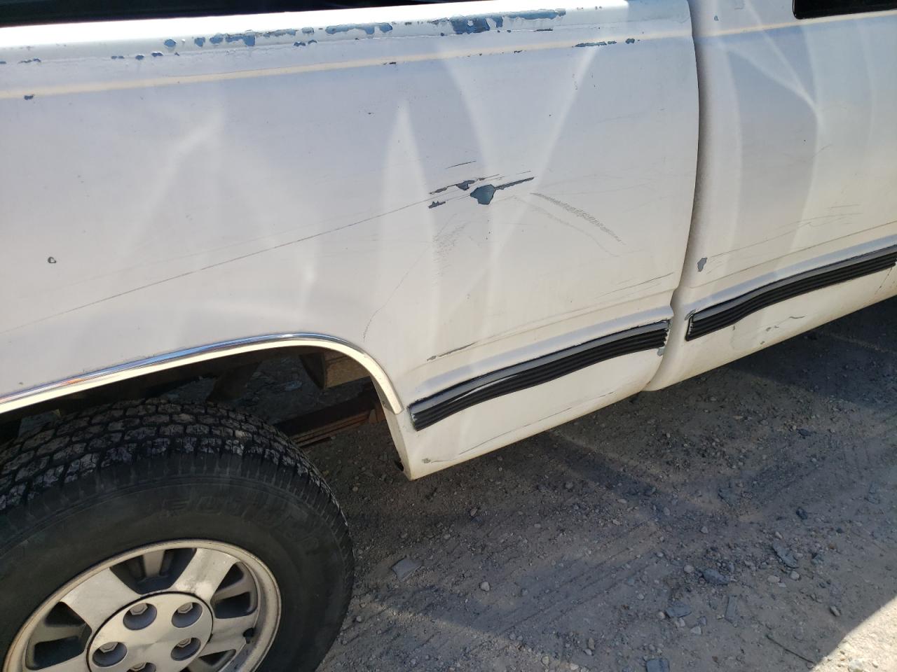 Photo 10 from auction – 1989 CHEVROLET GMT-400 C1 with VIN 2GCEC19K6K1241687