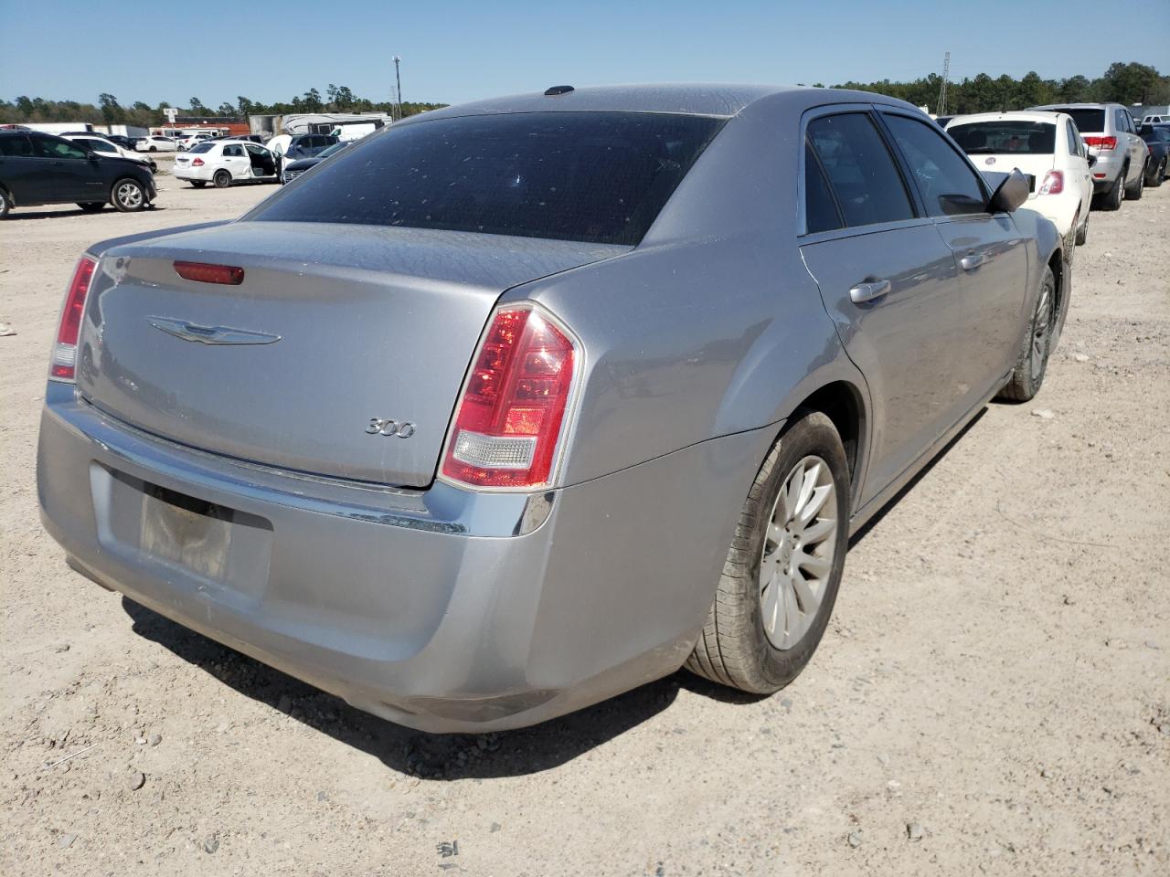 Photo 4 from auction – 2013 CHRYSLER 300 with VIN 2C3CCAAG7DH732007