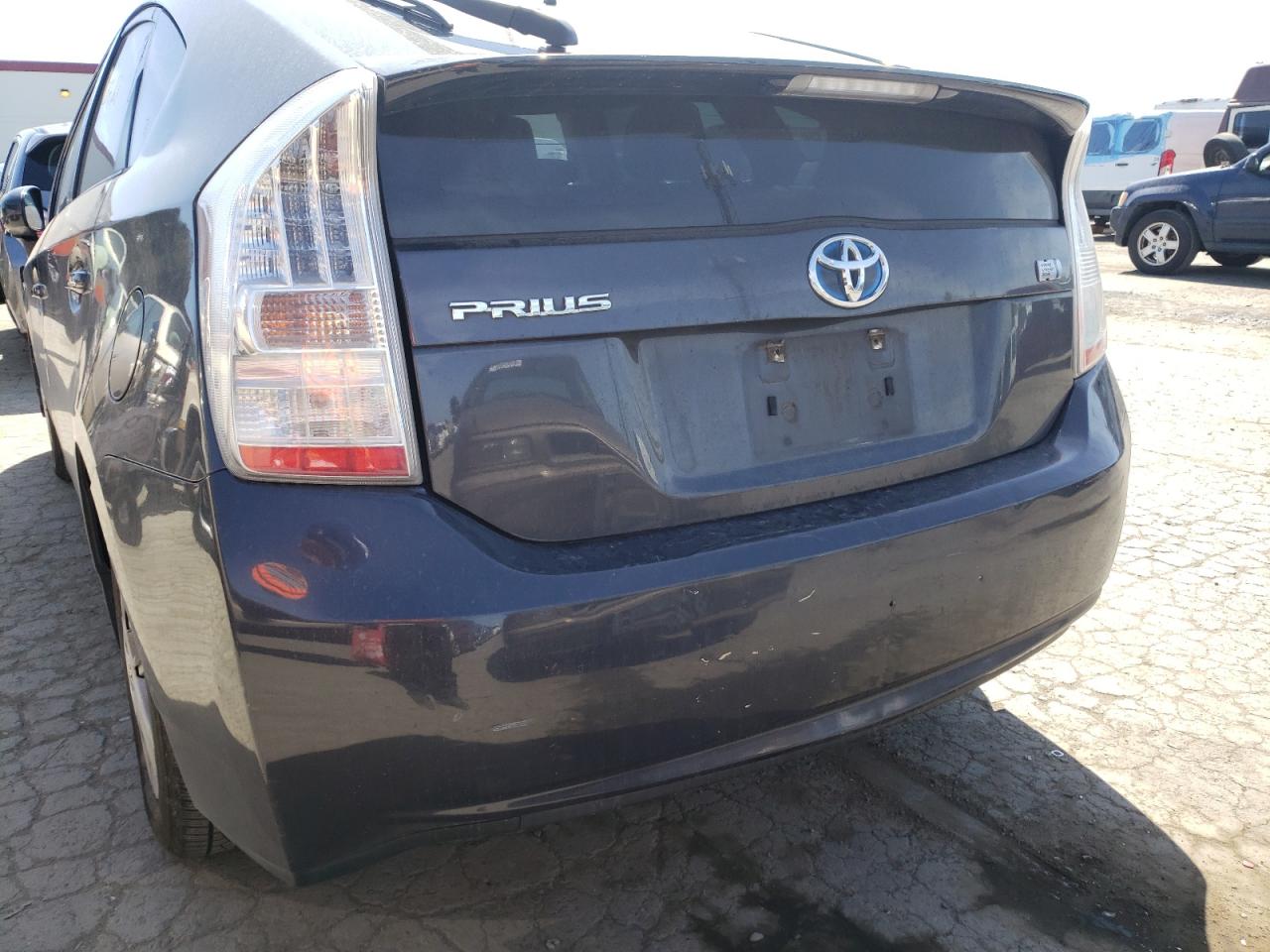 Photo 9 from auction – 2010 TOYOTA PRIUS with VIN JTDKN3DUXA0131334