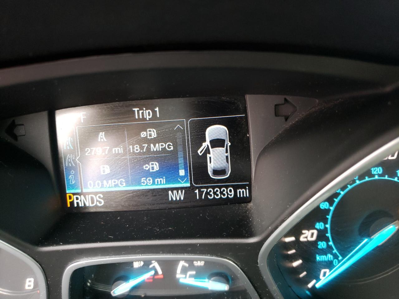 Photo 8 from auction – 2016 FORD ESCAPE SE with VIN 1FMCU9G92GUA22669