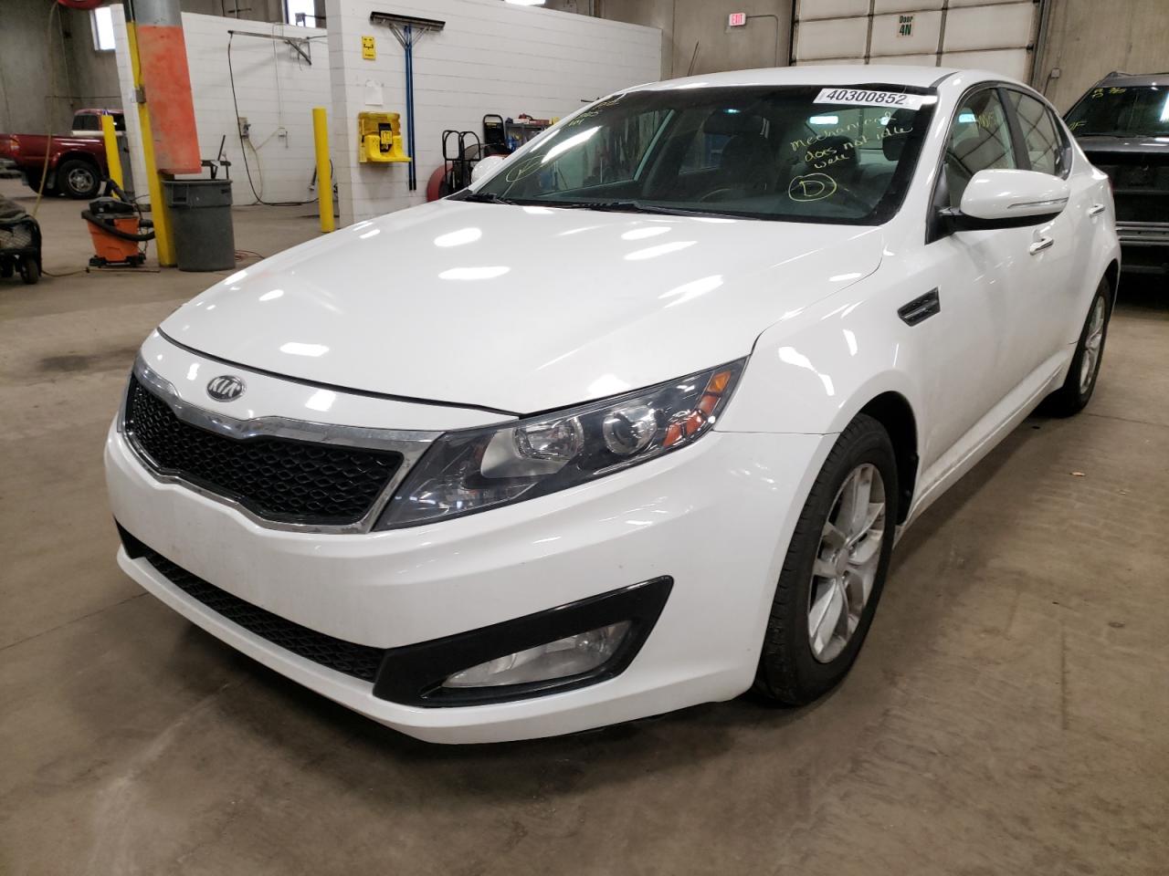 Фото 2 с аукциона – 2013 KIA OPTIMA LX с VIN KNAGM4A77D5374424