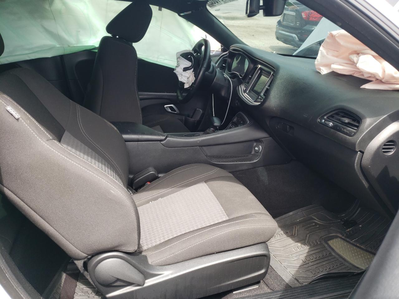 Photo 5 from auction – 2020 DODGE CHALLENGER with VIN 2C3CDZAG0LH243622