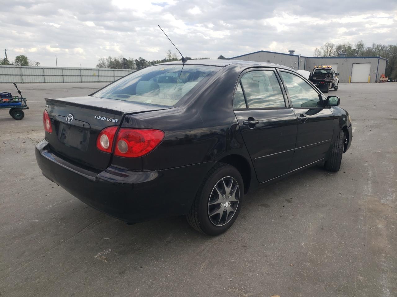 Photo 4 from auction – 2005 TOYOTA COROLLA CE with VIN 1NXBR32E95Z390102