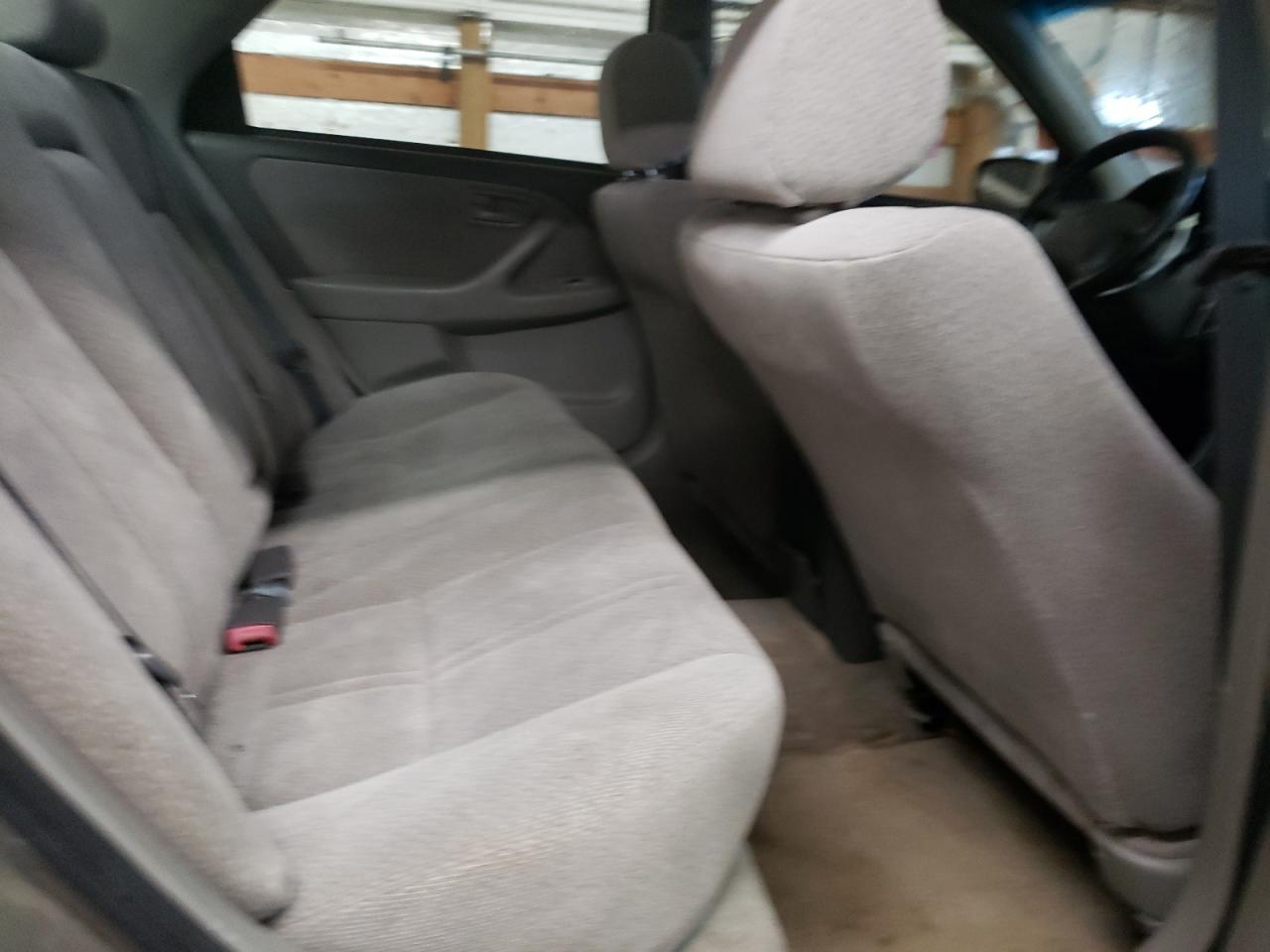 Photo 6 from auction – 2000 TOYOTA CAMRY CE with VIN JT2BG22K3Y0471885