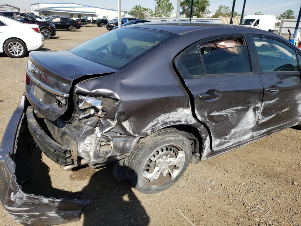 Photo 9 from auction – 2015 HONDA CIVIC LX with VIN 2HGFB2F51FH539364