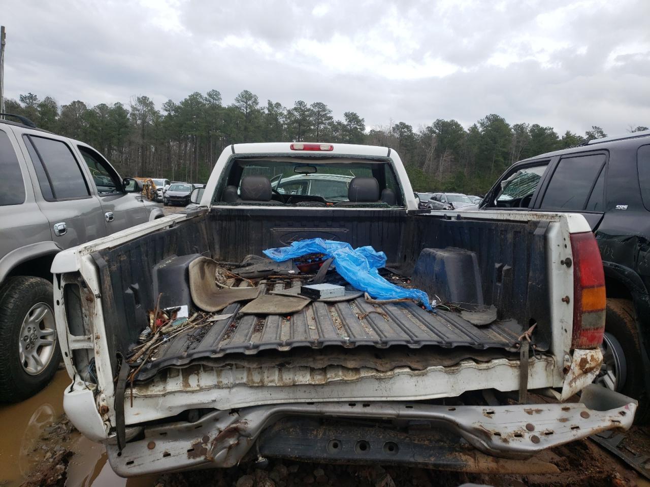 Photo 6 from auction – 2003 GMC NEW SIERRA with VIN 1GTEC14X63Z147188