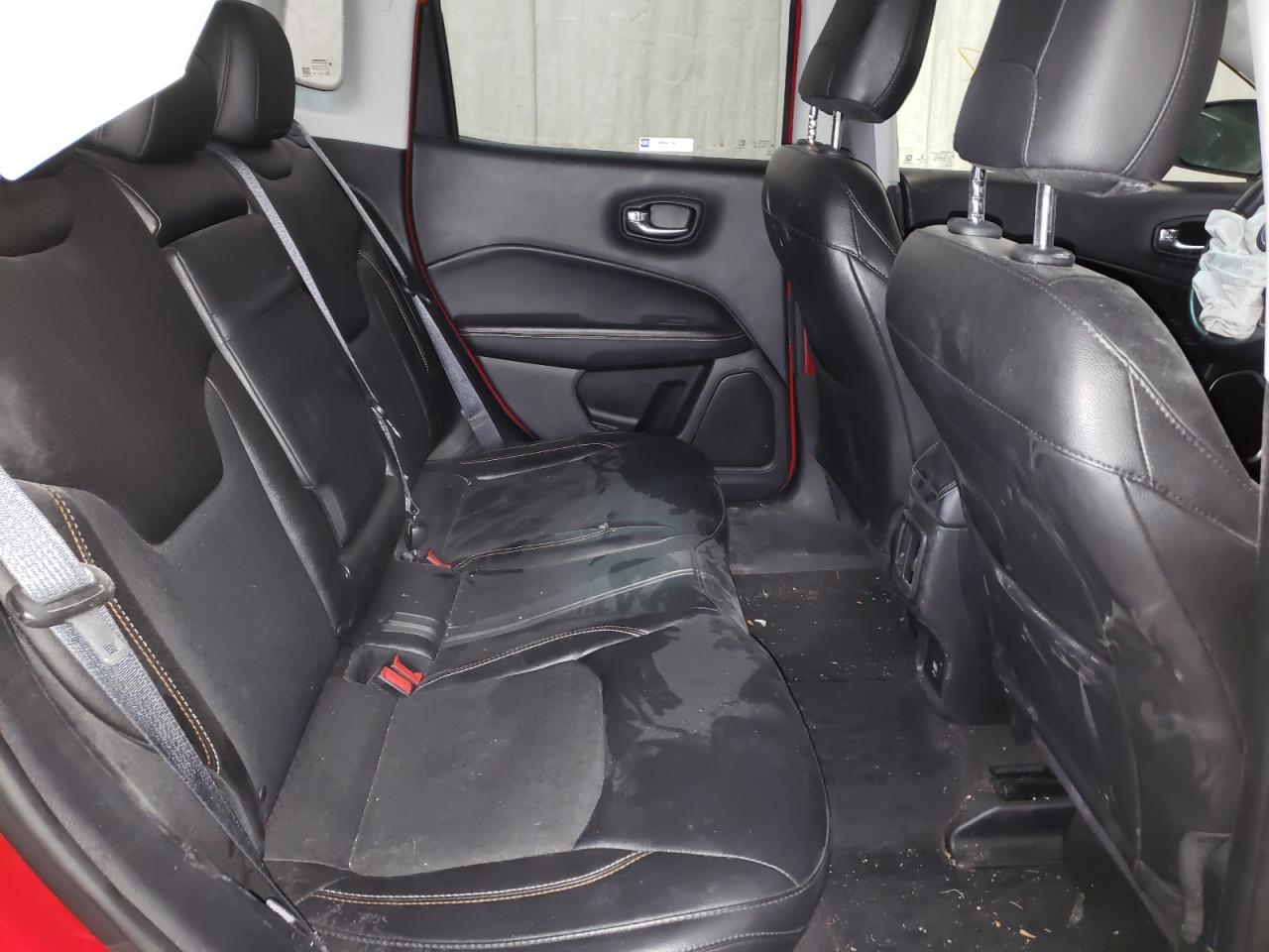 Photo 6 from auction – 2018 JEEP COMPASS LA with VIN 3C4NJDBB1JT355143
