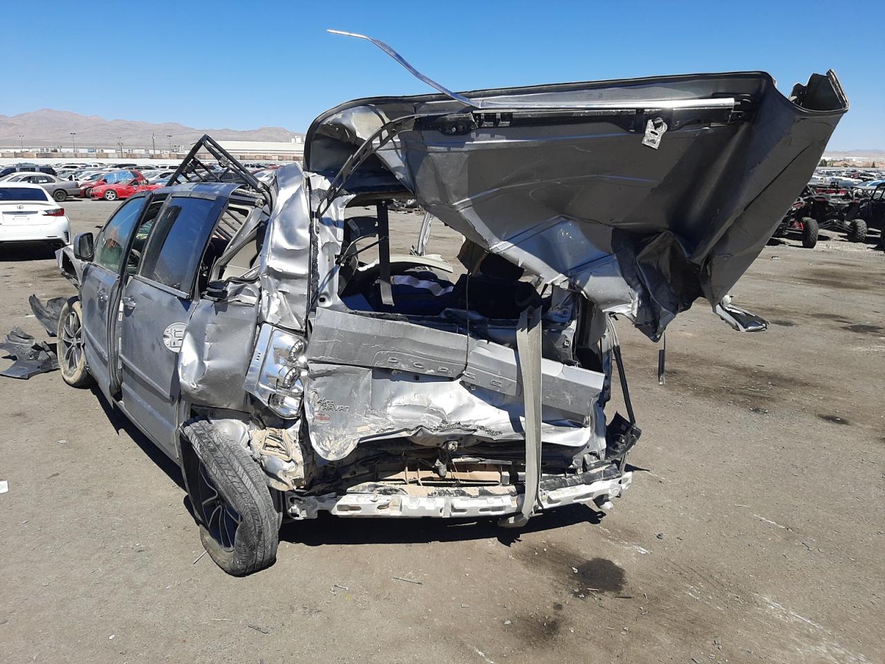 Photo 3 from auction – 2017 DODGE GRAND CARA with VIN 2C4RDGCG0HR692551
