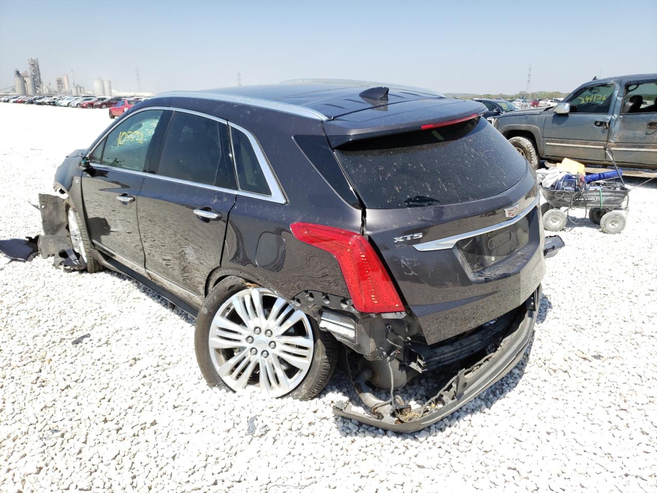 Photo 3 from auction – 2018 CADILLAC XT5 PREMIU with VIN 1GYKNERS2JZ143261