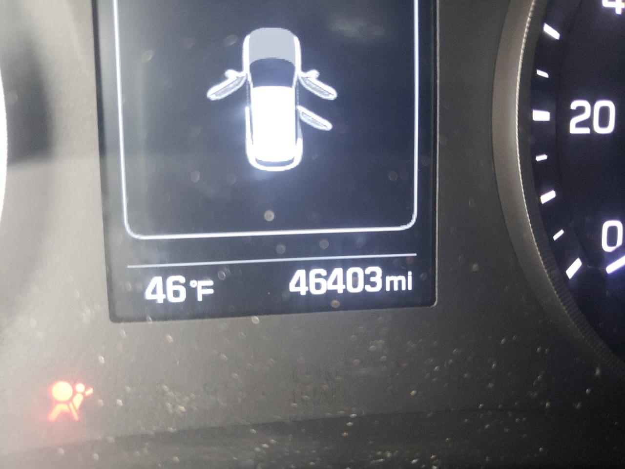 Photo 8 from auction – 2018 HYUNDAI TUCSON SEL with VIN KM8J3CA48JU745969