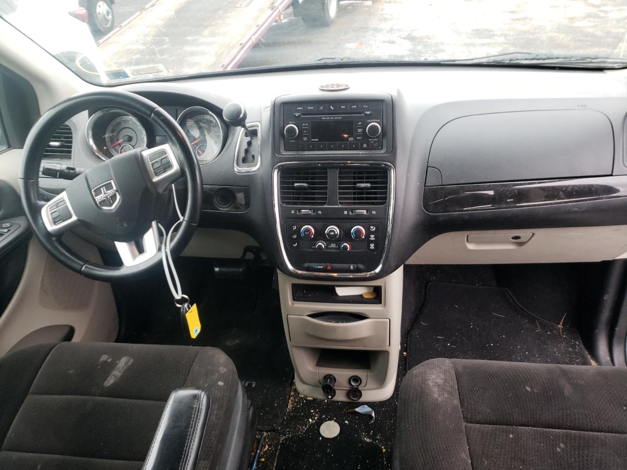 Photo 9 from auction – 2012 DODGE GRAND CARA with VIN 2C4RDGBG1CR381124