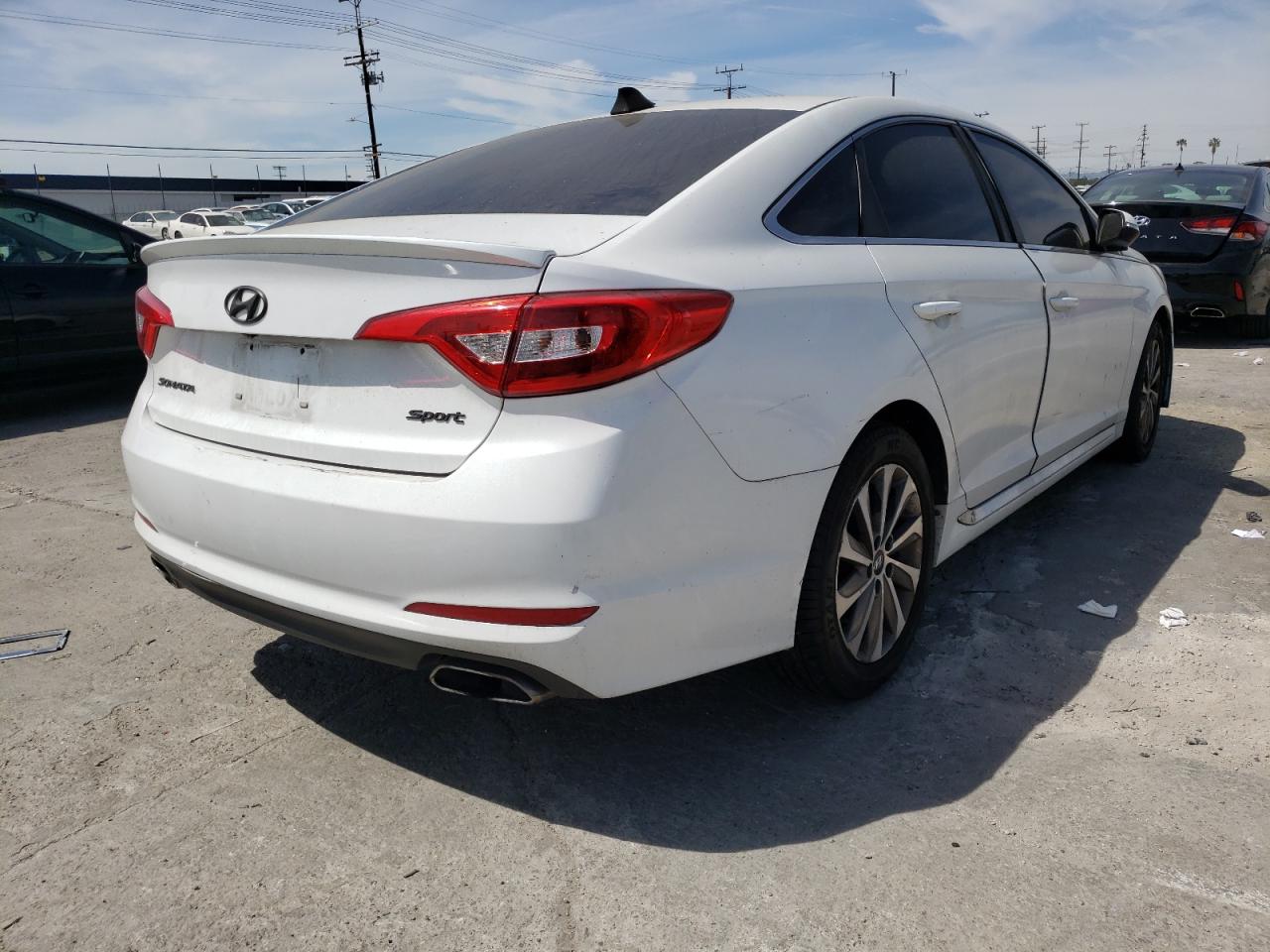 Photo 4 from auction – 2015 HYUNDAI SONATA SPO with VIN 5NPE34AF3FH066366