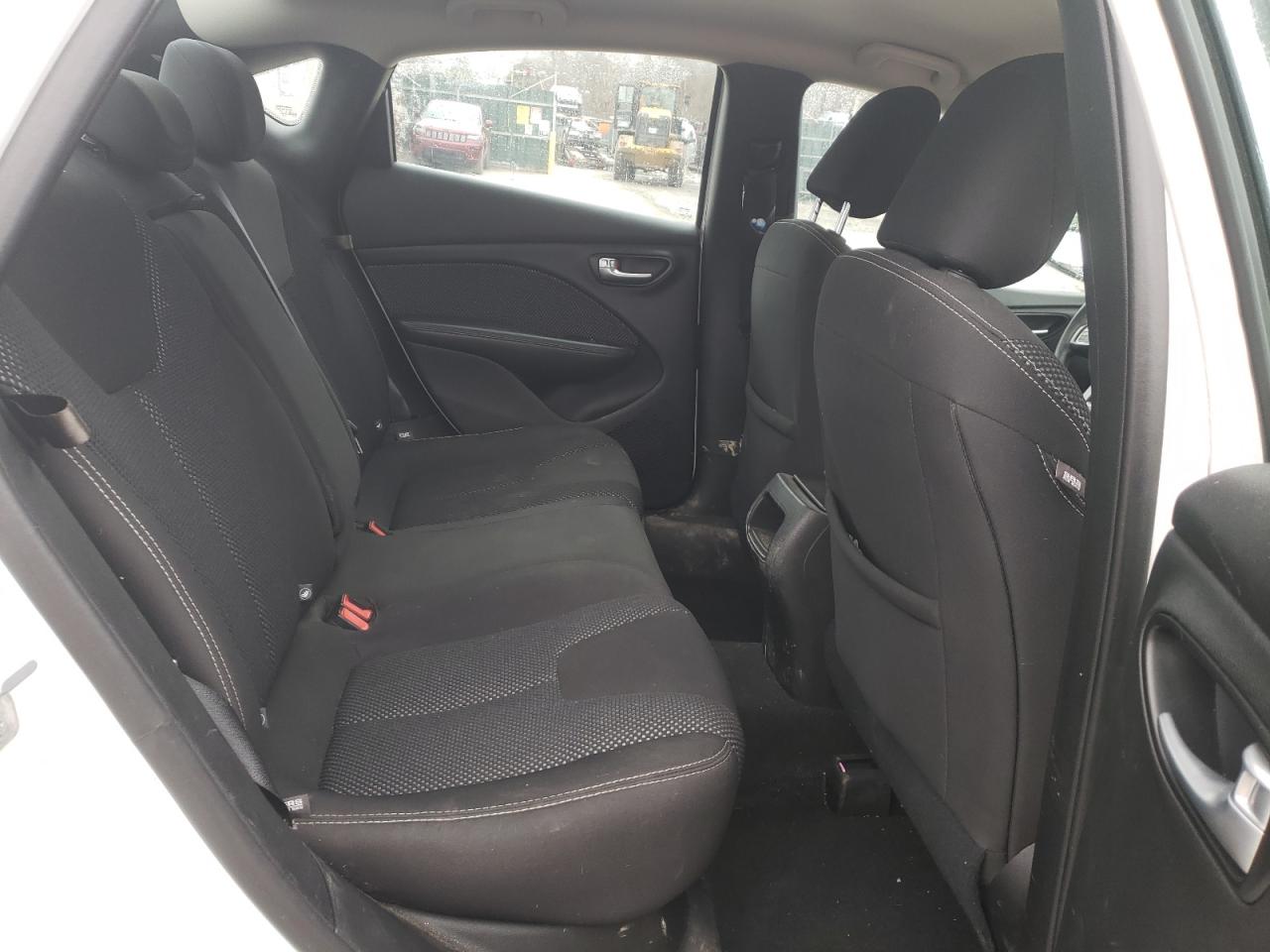 Photo 6 from auction – 2016 DODGE DART SXT with VIN 1C3CDFBA5GD660276