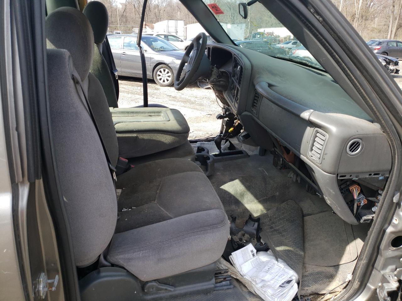Photo 5 from auction – 2006 GMC SIERRA K25 with VIN 1GTHK24U16E288497