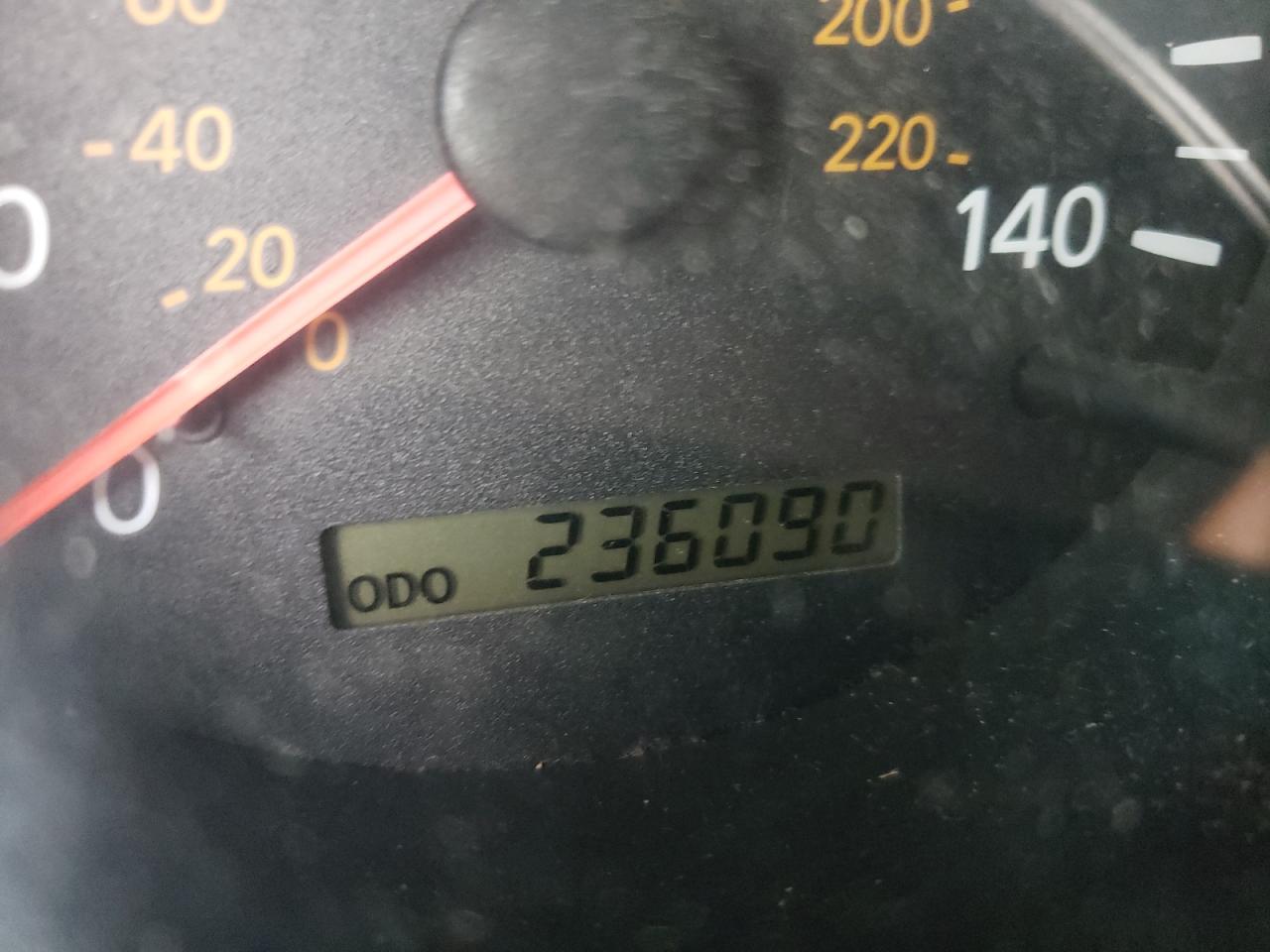 Photo 8 from auction – 2004 TOYOTA HIGHLANDER with VIN JTEEP21A440021598