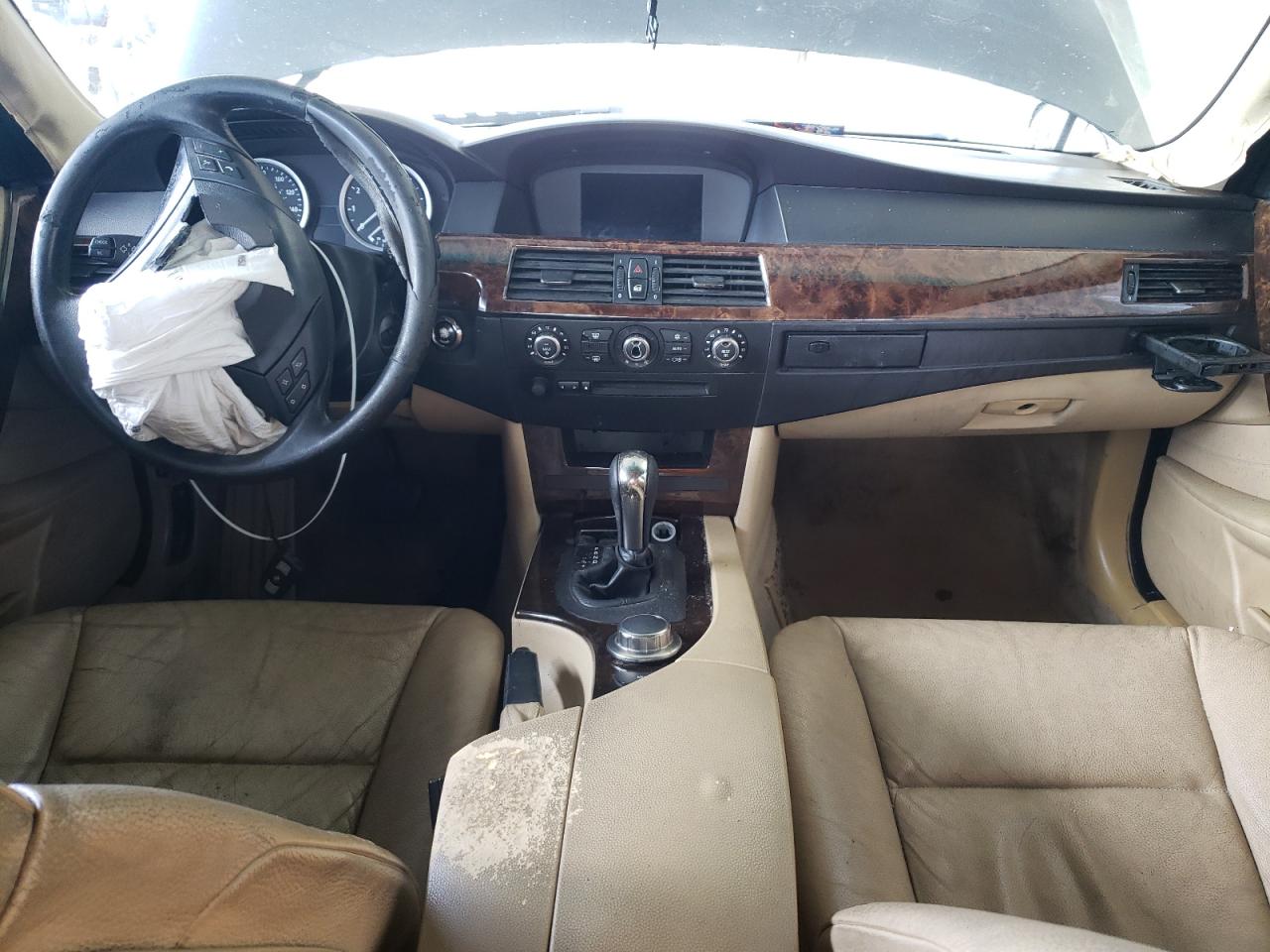 Photo 9 from auction – 2007 BMW 525 I with VIN WBANE53517CW62803