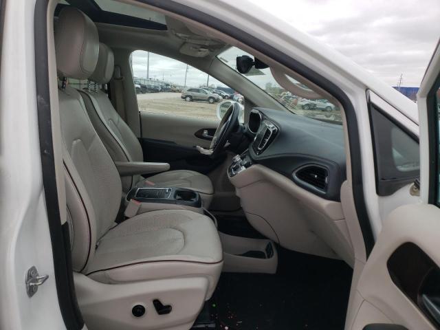 Photo 5 from auction – 2017 CHRYSLER PACIFICA L with VIN 2C4RC1GG7HR652591