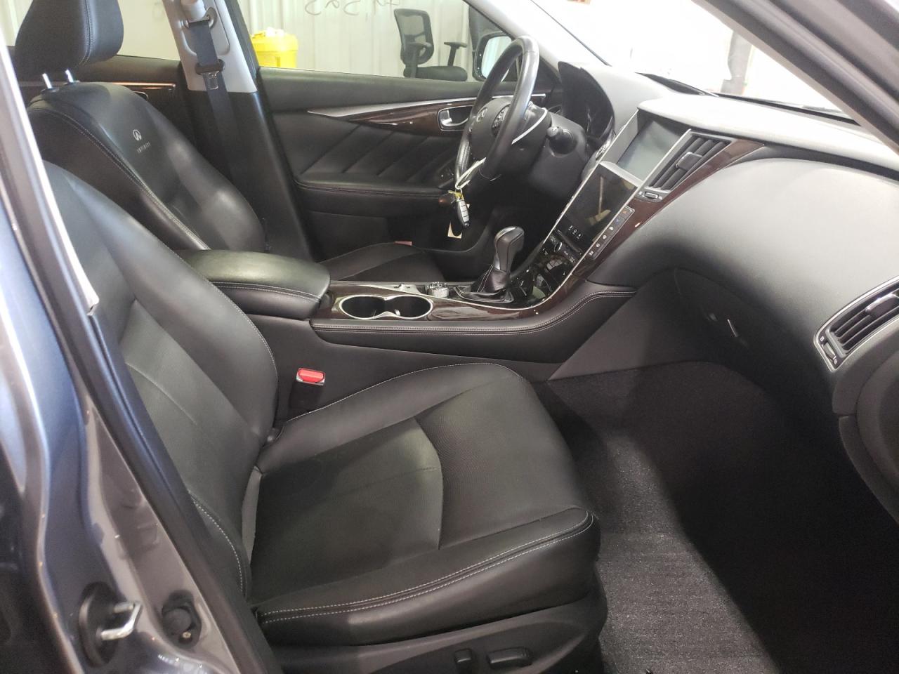 Photo 5 from auction – 2014 INFINITI Q50 BASE with VIN JN1BV7AP5EM670354
