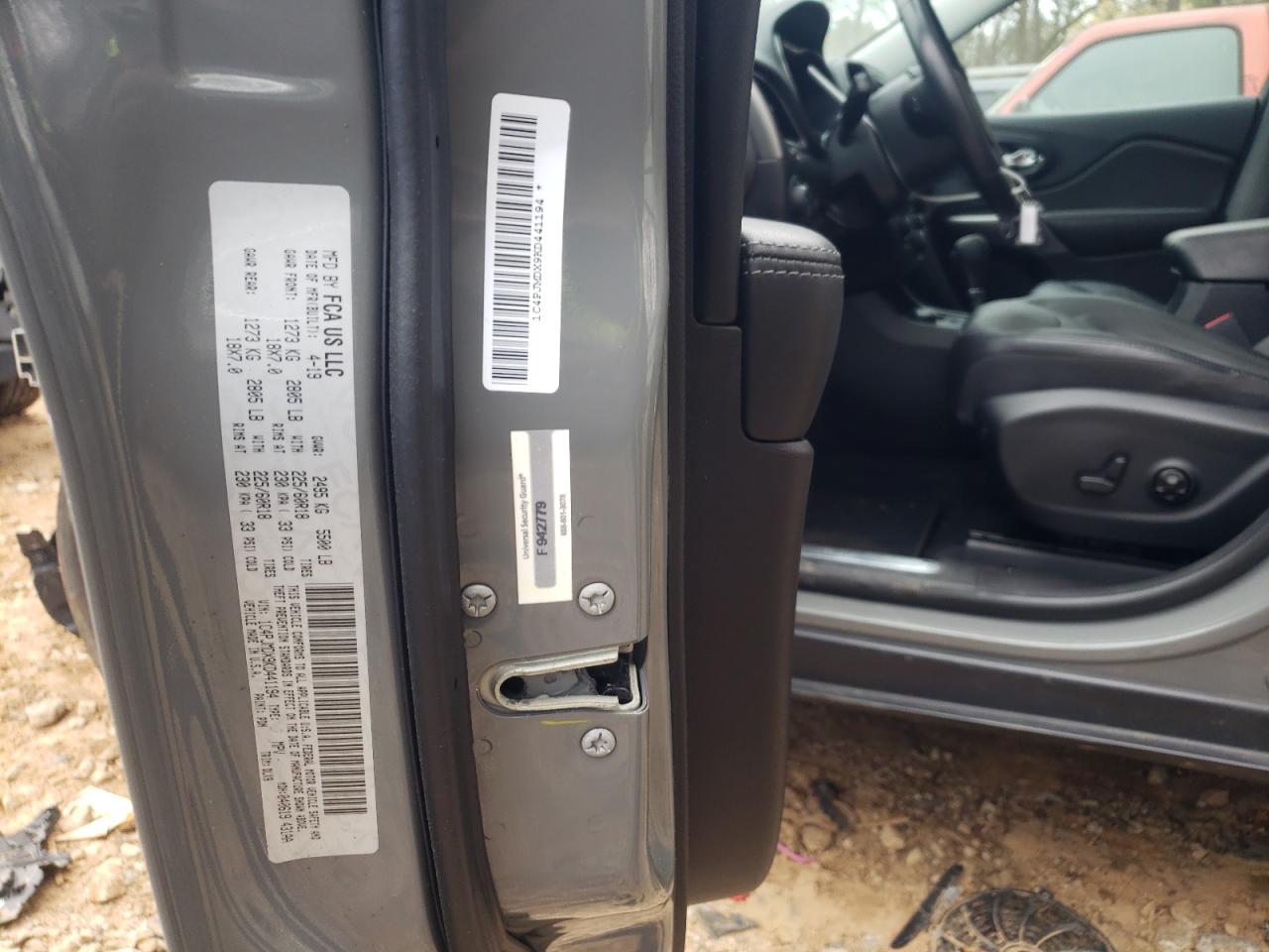 Photo 10 from auction – 2019 JEEP CHEROKEE L with VIN 1C4PJMDX9KD441194