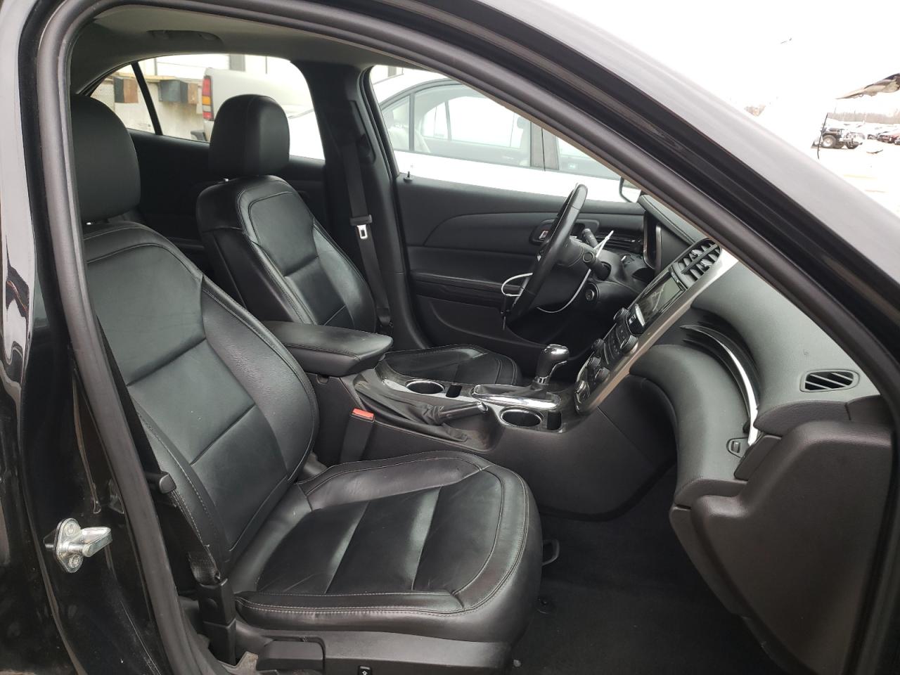 Photo 5 from auction – 2015 CHEVROLET MALIBU 2LT with VIN 1G11D5SL3FF103652