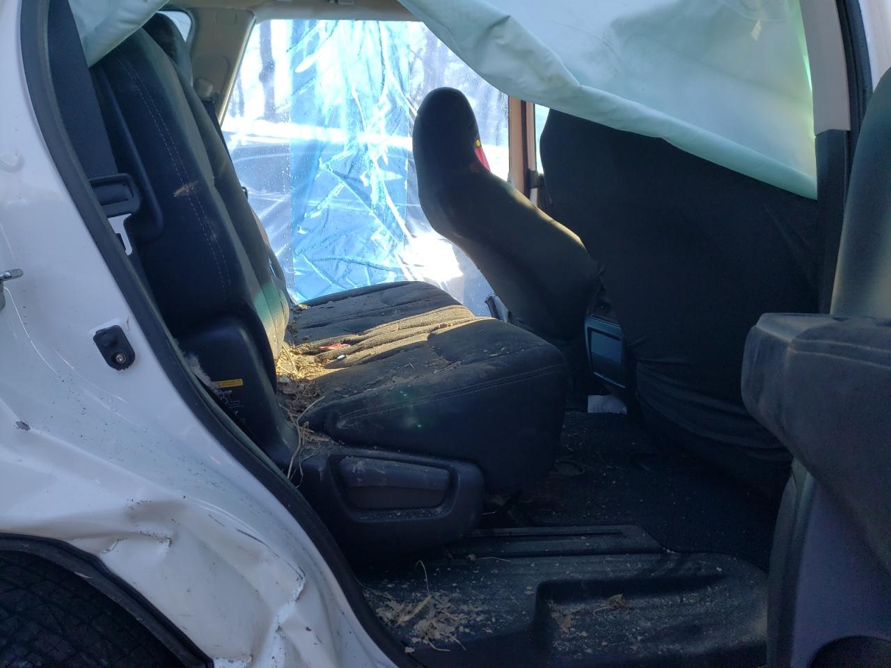 Photo 6 from auction – 2014 NISSAN PATHFINDER with VIN 5N1AR2MM6EC731925