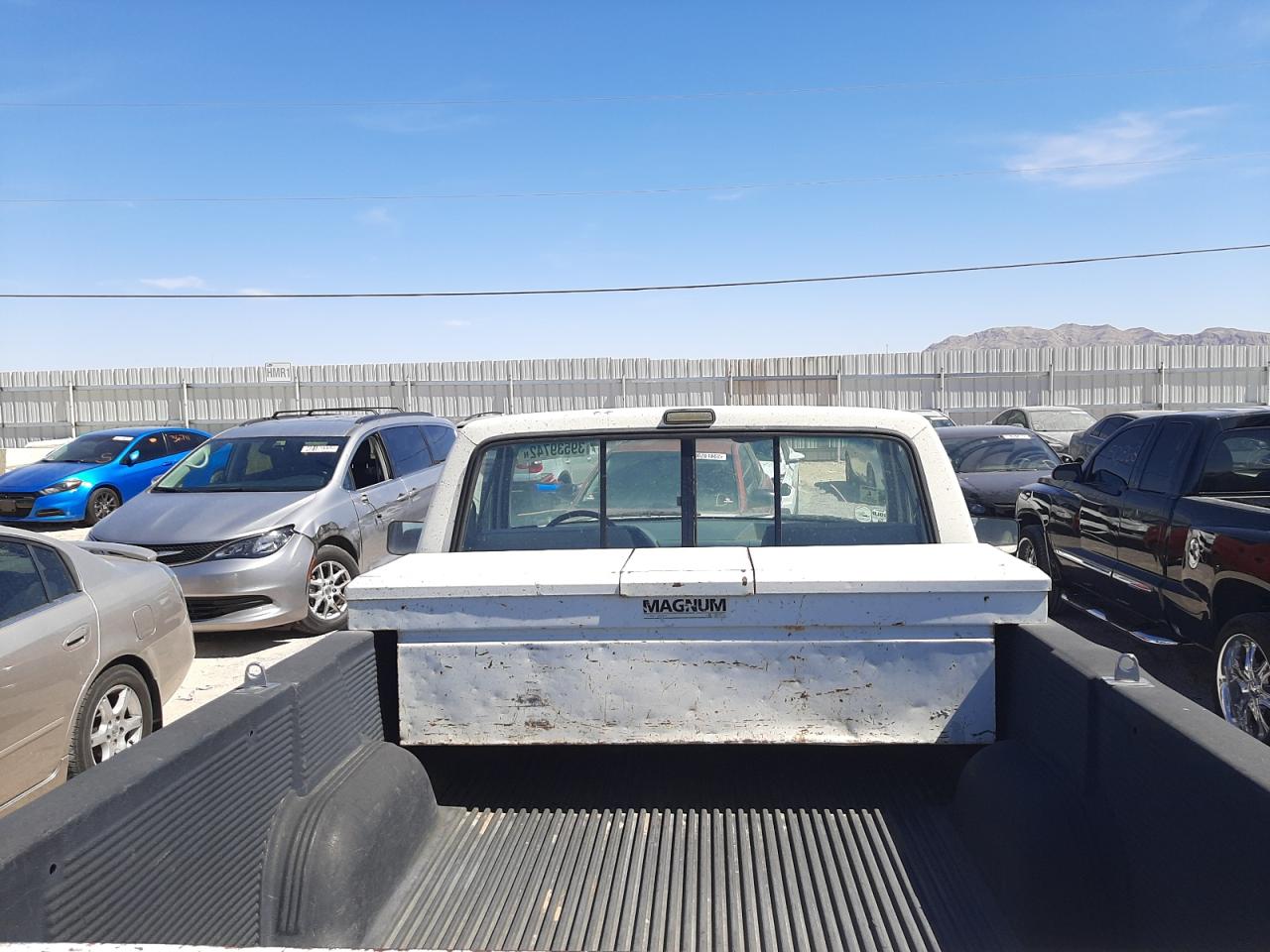 Photo 6 from auction – 1990 FORD F150 with VIN 2FTEF14N2LCA56499
