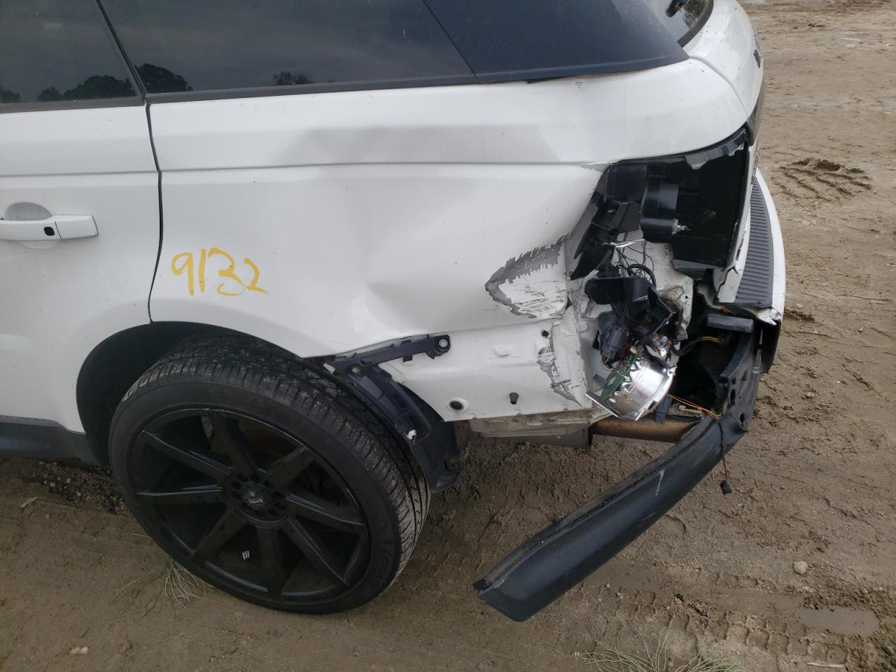 Photo 9 from auction – 2012 LAND ROVER RANGE ROVE with VIN SALSF2D40CA758623