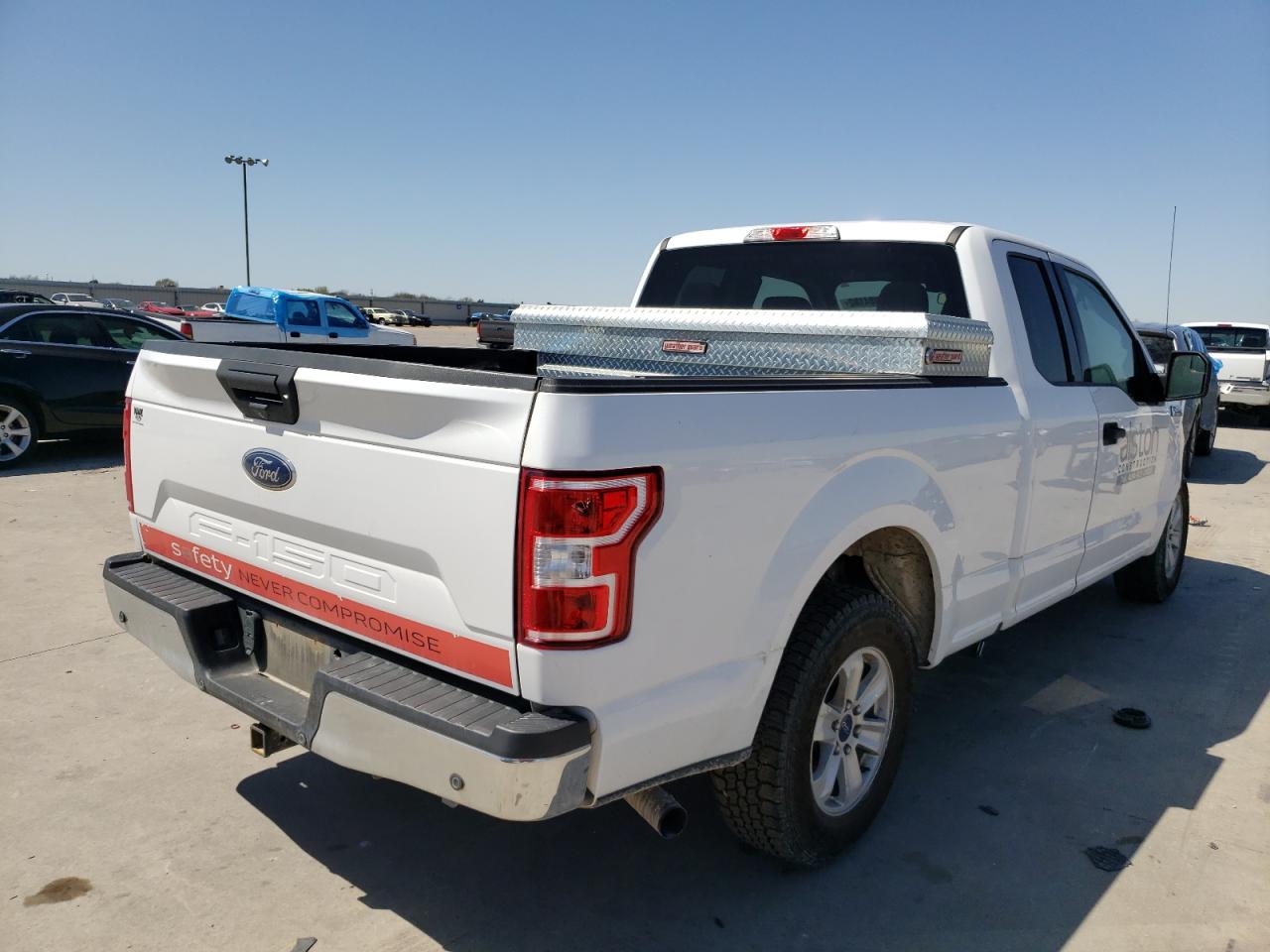 Photo 4 from auction – 2018 FORD F150 SUPER with VIN 1FTEX1CP5JKC57452