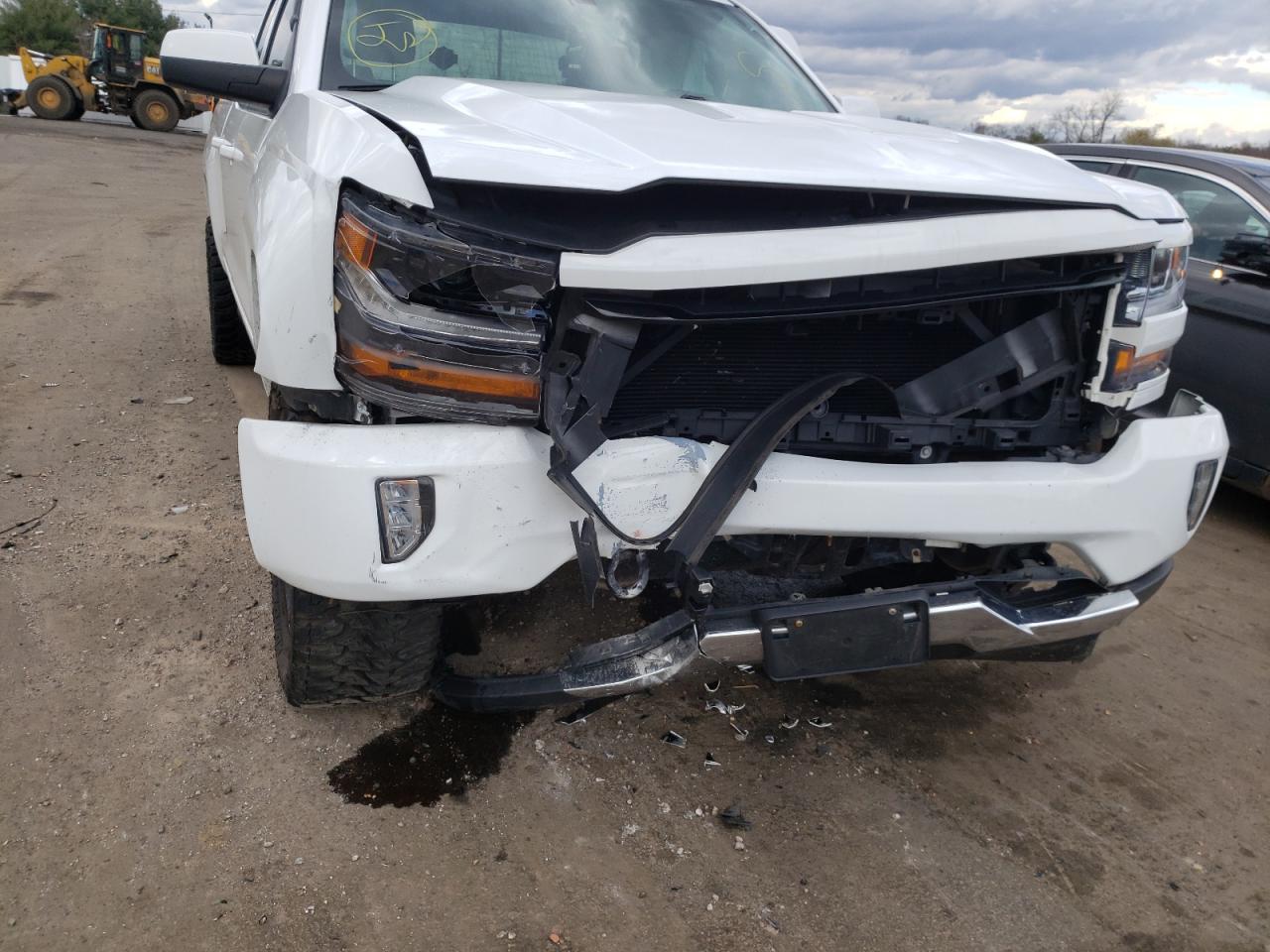 Photo 9 from auction – 2016 CHEVROLET SILVERADO with VIN 1GCVKREC7GZ234309
