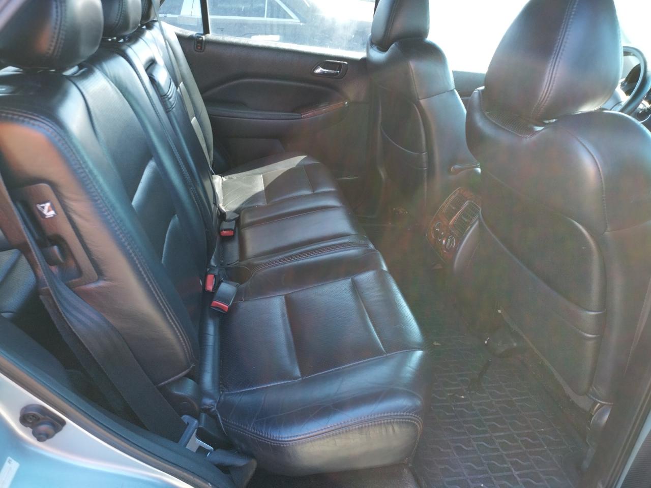 Photo 6 from auction – 2002 ACURA MDX with VIN 2HNYD18252H533943
