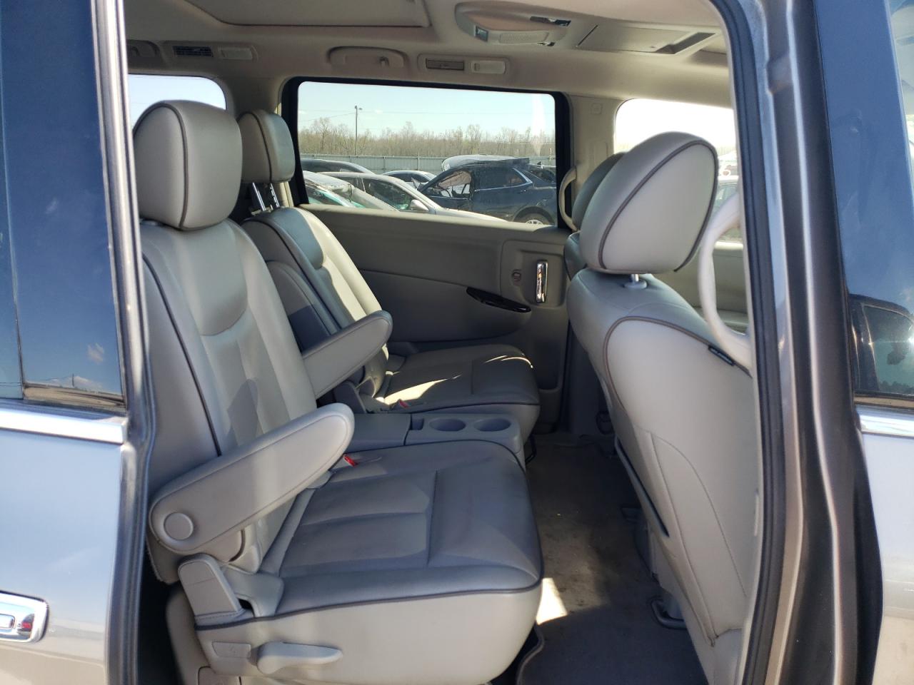 Photo 6 from auction – 2013 NISSAN QUEST S with VIN JN8AE2KP3D9070688