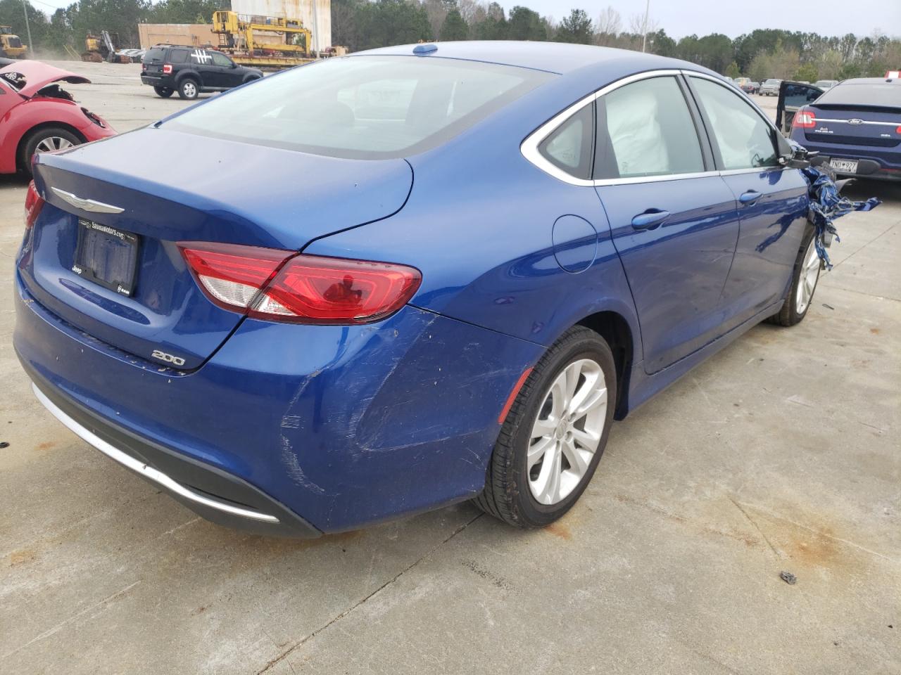Photo 4 from auction – 2015 CHRYSLER 200 LIMITE with VIN 1C3CCCAB1FN507835