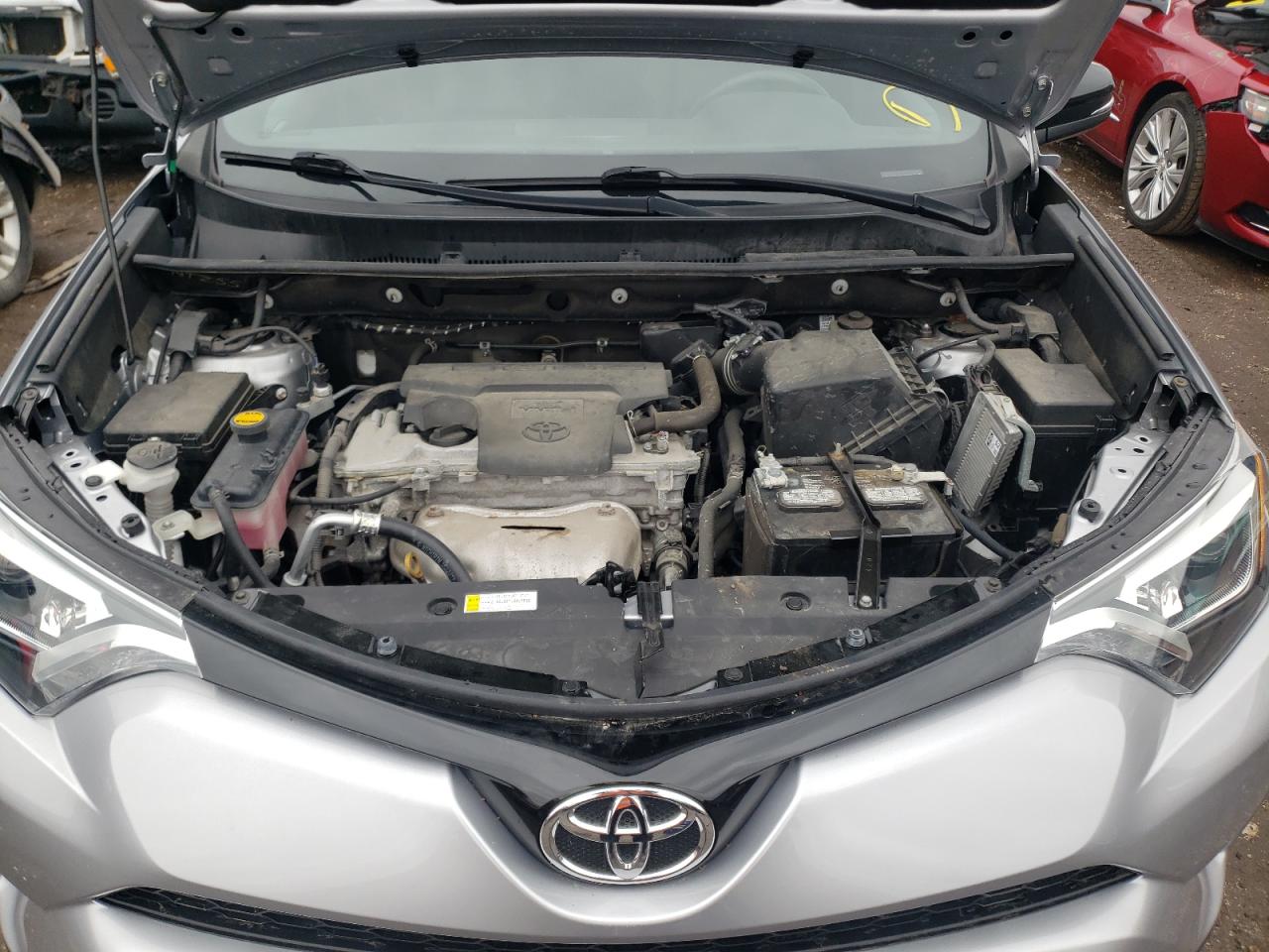 Photo 7 from auction – 2016 TOYOTA RAV4 SE with VIN 2T3JFREV6GW424171