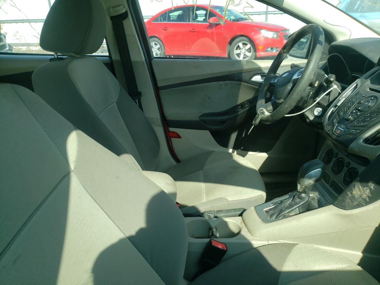 Photo 5 from auction – 2013 FORD FOCUS SE with VIN 1FADP3K2XDL269159