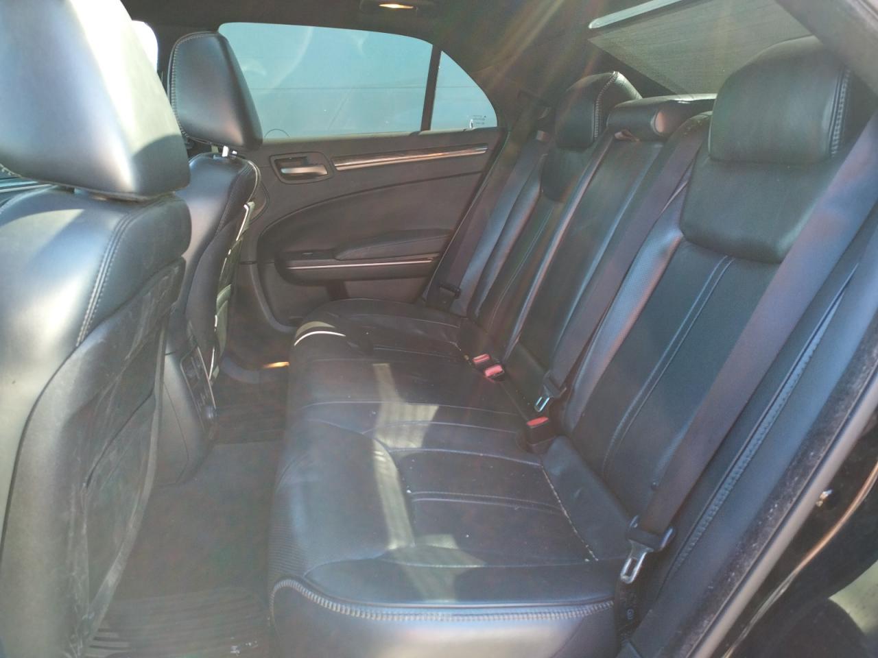 Photo 6 from auction – 2013 CHRYSLER 300C VARVA with VIN 2C3CCADG9DH732750