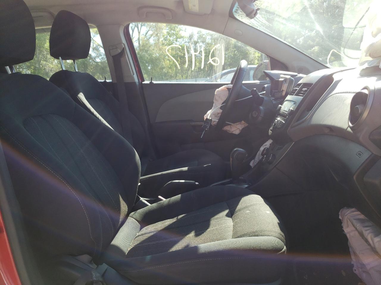 Photo 5 from auction – 2012 CHEVROLET SONIC LT with VIN 1G1JC6SH2C4108840
