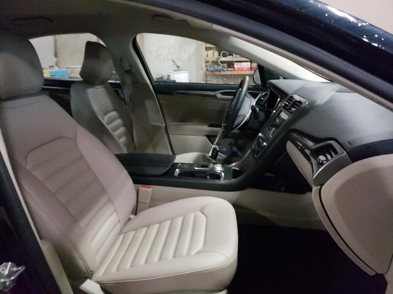 Photo 5 from auction – 2020 FORD FUSION SEL with VIN 3FA6P0CD6LR265021