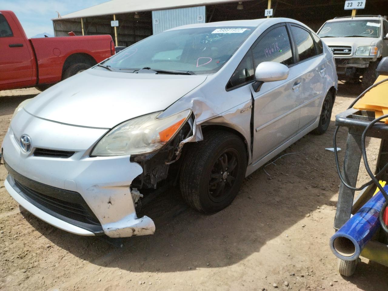 Photo 2 from auction – 2014 TOYOTA PRIUS with VIN JTDKN3DU4E1769028